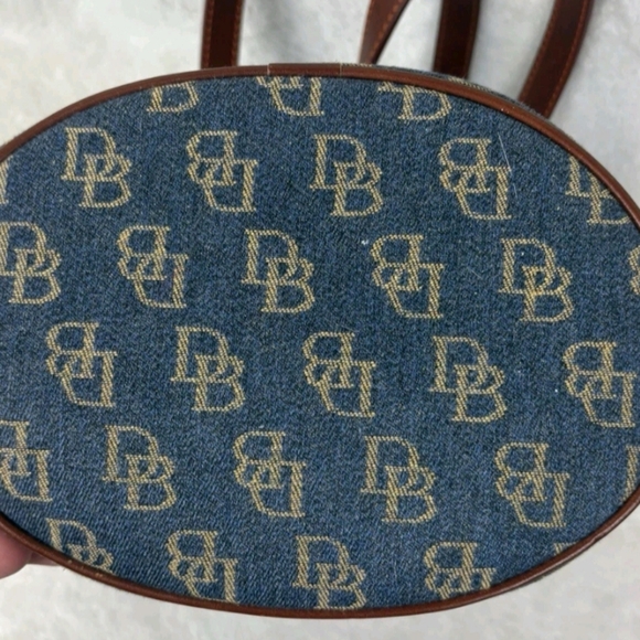 Dooney & Bourke North/South Signature Logo Denim Bucket Bag Medium - Picture 5 of 9
